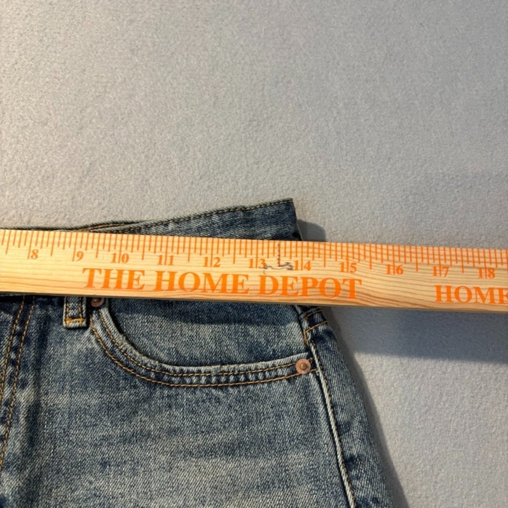 BDG Womens‎ High-Rise Cheeky Denim Cut-off Distressed Jean Shorts Size 27 Beach - Picture 3 of 11